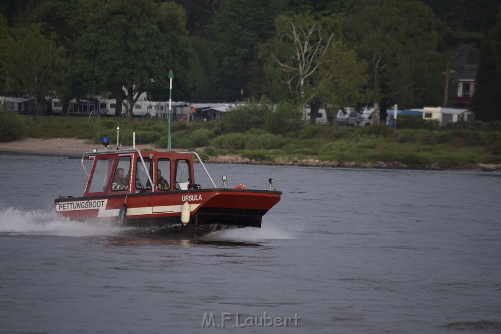 PRhein Koeln Porz Ensen Schwimmer untergegangen P130.JPG - Miklos Laubert